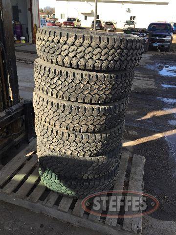 (6) 235-80R17 Tires, _0.jpg